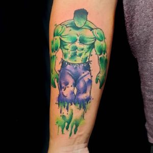 tattoo do hulk em aquarela