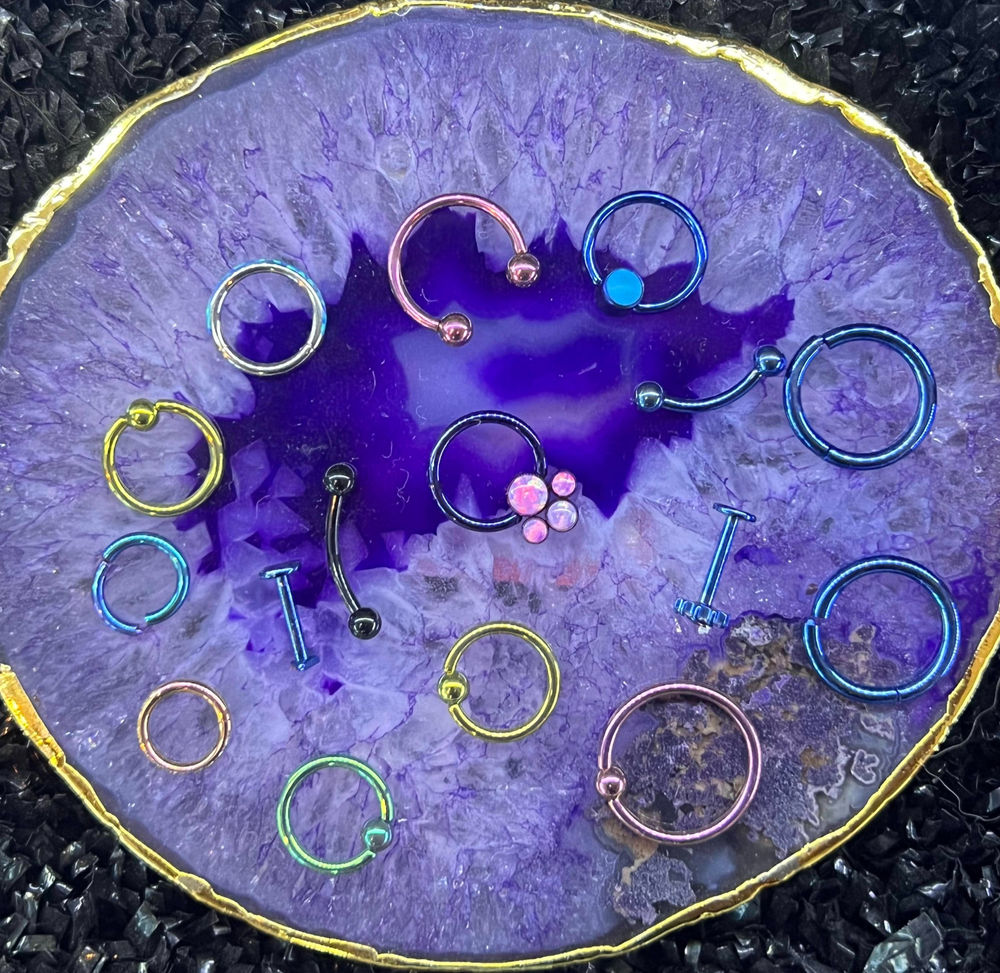 piercings anodizados