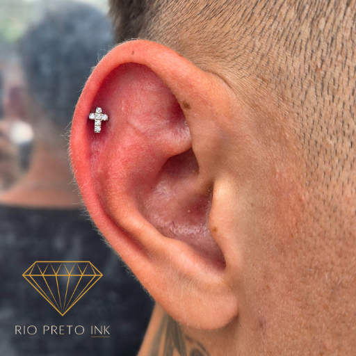 piercing-na-orelha-helix-flat-cartilagem (5)